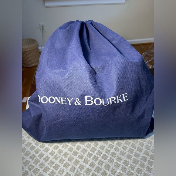 NWOT🌸Dooney & Bourke Red Slouchy Vintage “Chiara” Shoulder Bag